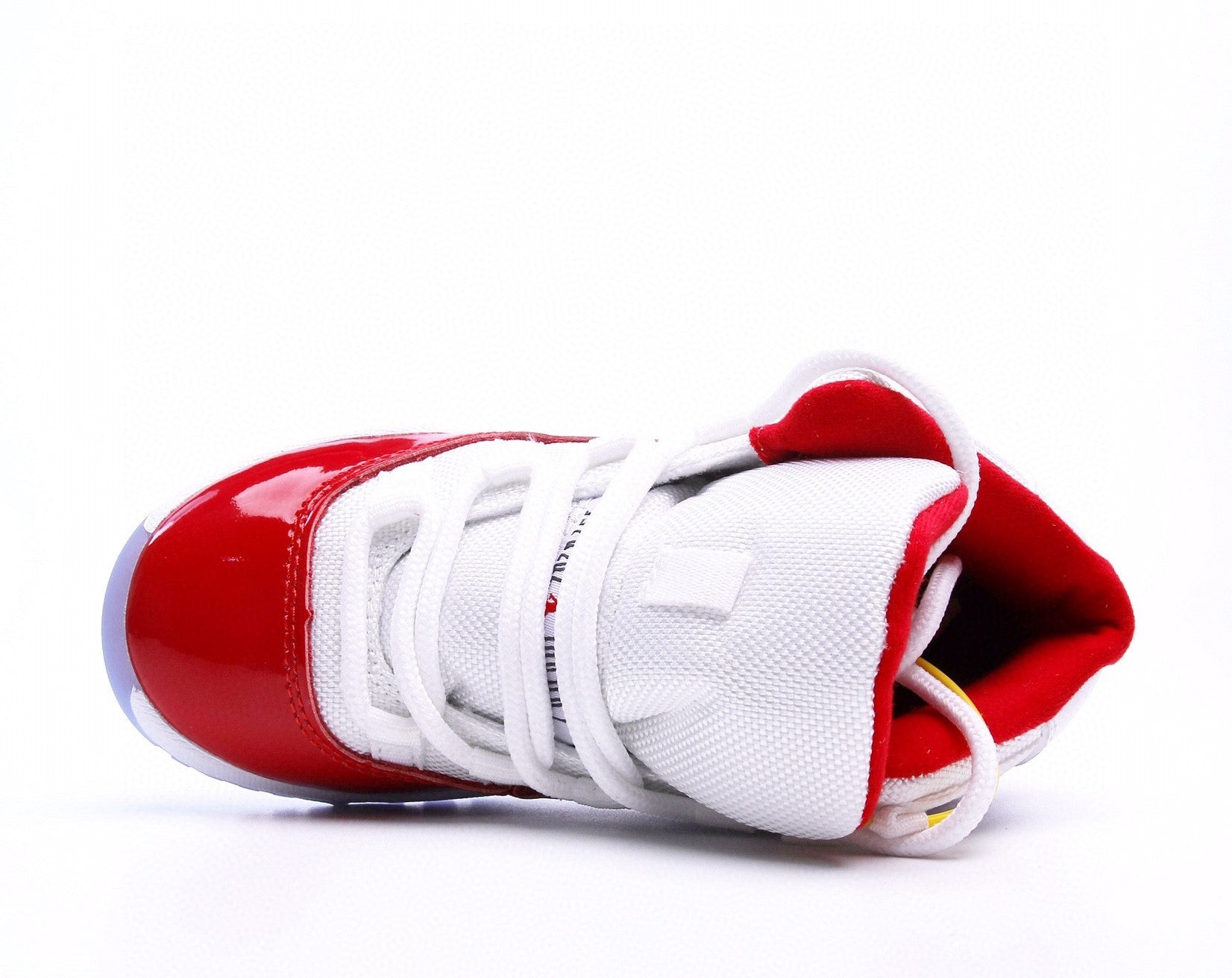Sneaker in White & Red