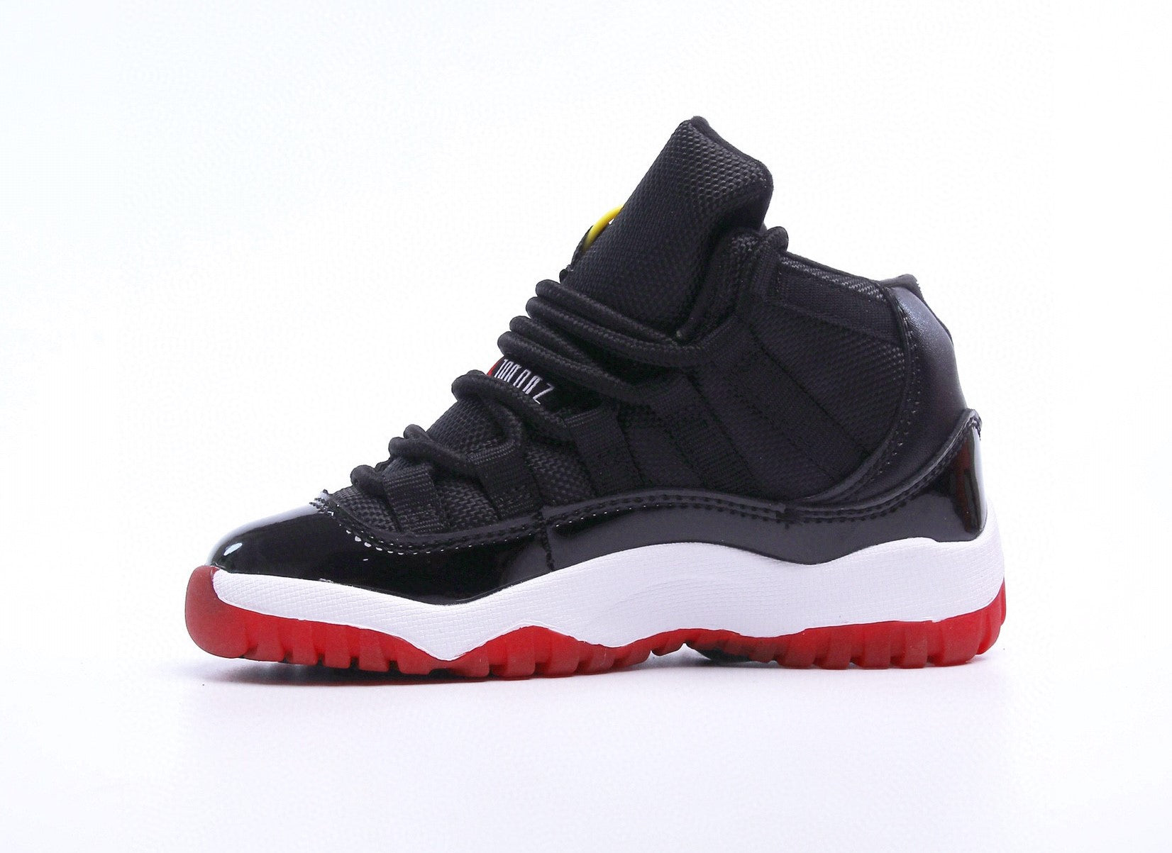 Sneaker in Black & Red