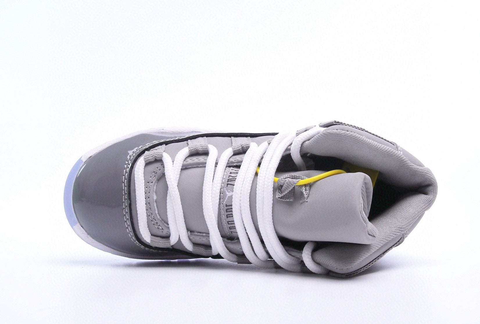 Sneaker in Grey & White