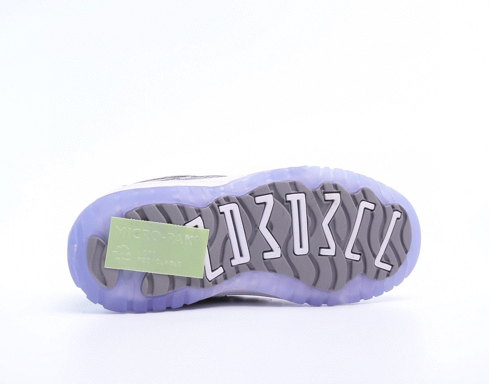 Sneaker in Grey & White